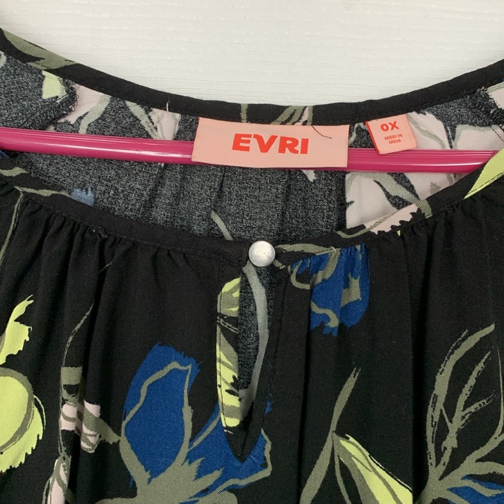 Evri floral blouse - Picture 3 of 4